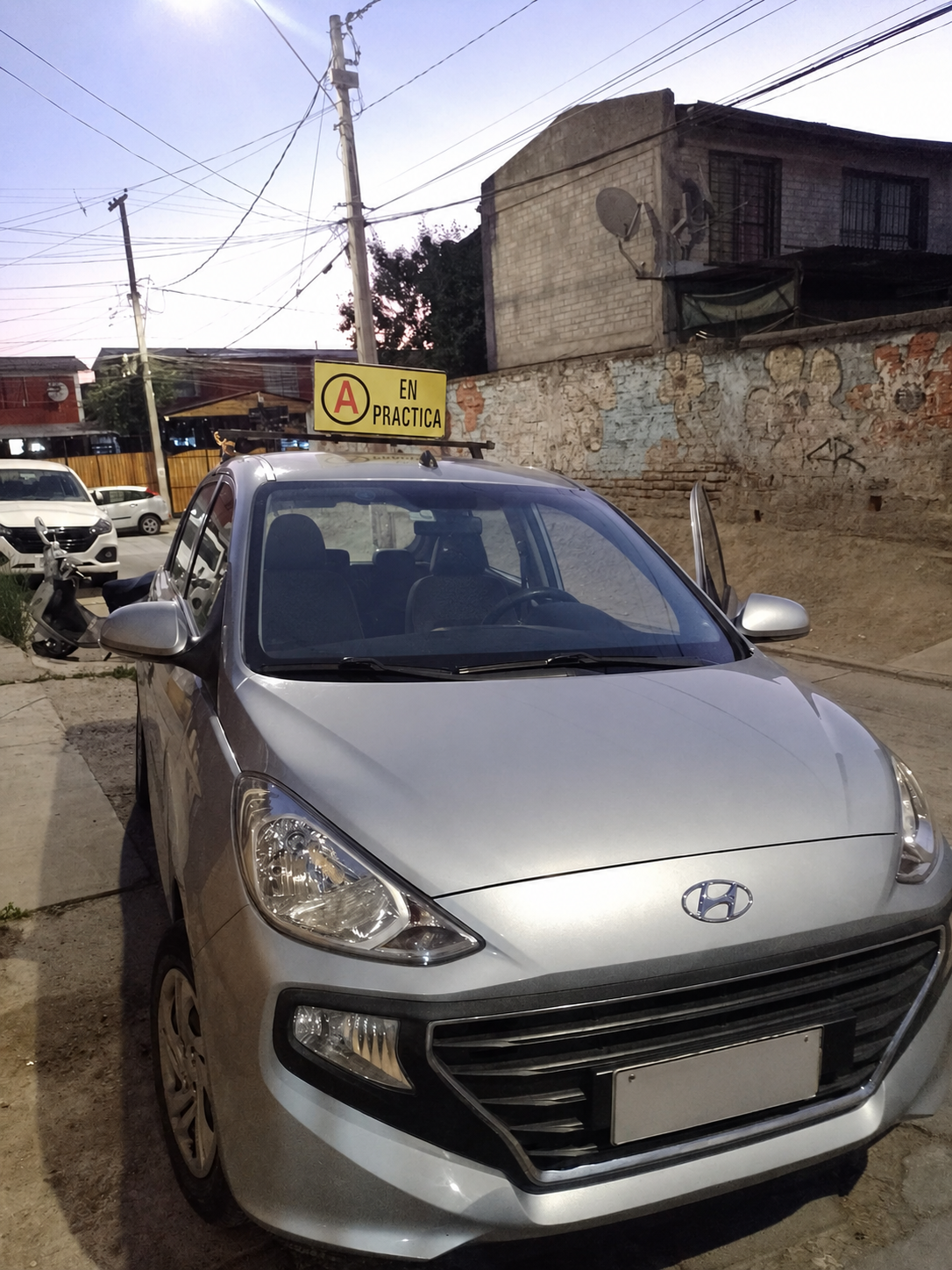 Auto de práctica R&P Conductores doble comando